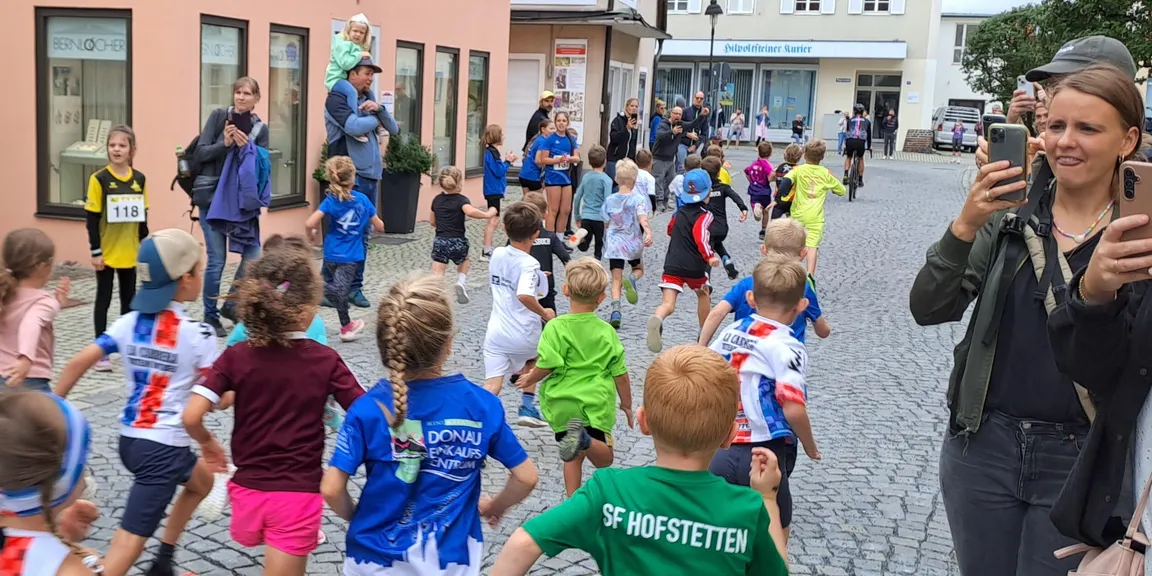 Bilder zum Burgfestlauf 2025