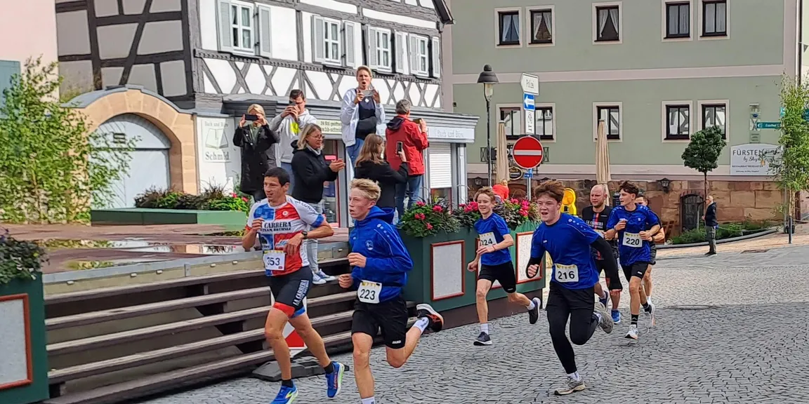 Bilder zum Burgfestlauf 2025