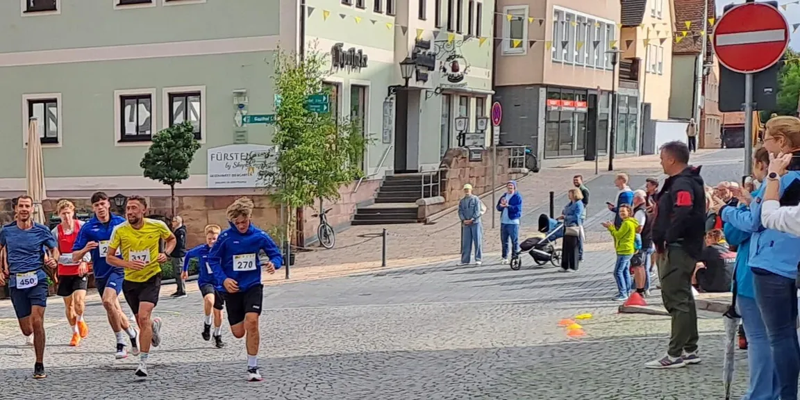 Bilder zum Burgfestlauf 2025