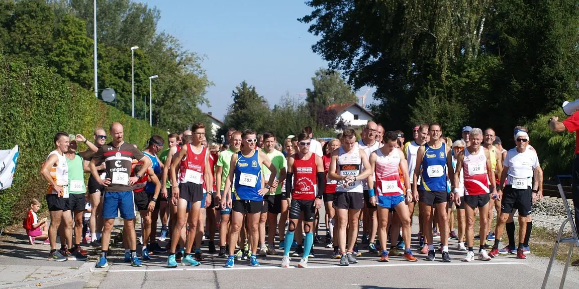 Start des Hauptlaufs über 7.500 Meter