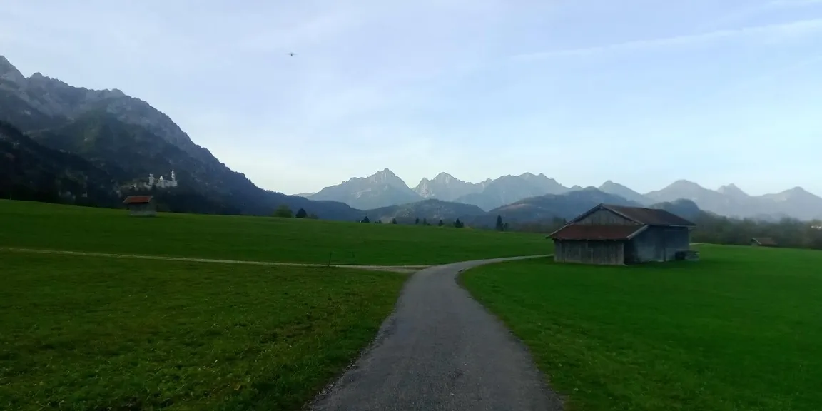 Wettkampfstrecke des Tegelberglaufs ab Tegelberg Talstation über Drehhüttenweg, Rohrkopfweg, Skiabfahrt zum Tegelberghaus und bis zur Bergstation.