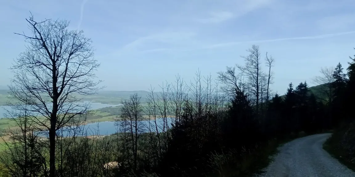 Wettkampfstrecke des Tegelberglaufs ab Tegelberg Talstation über Drehhüttenweg, Rohrkopfweg, Skiabfahrt zum Tegelberghaus und bis zur Bergstation.