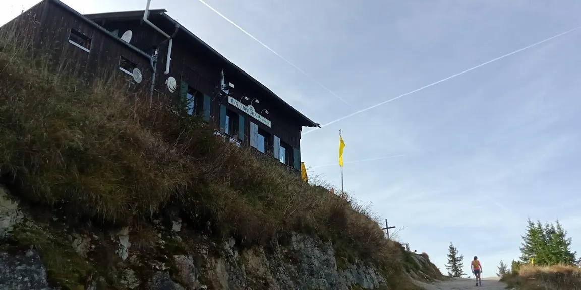 Wettkampfstrecke des Tegelberglaufs ab Tegelberg Talstation über Drehhüttenweg, Rohrkopfweg, Skiabfahrt zum Tegelberghaus und bis zur Bergstation.