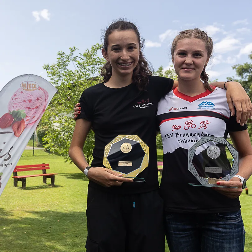 Media 6